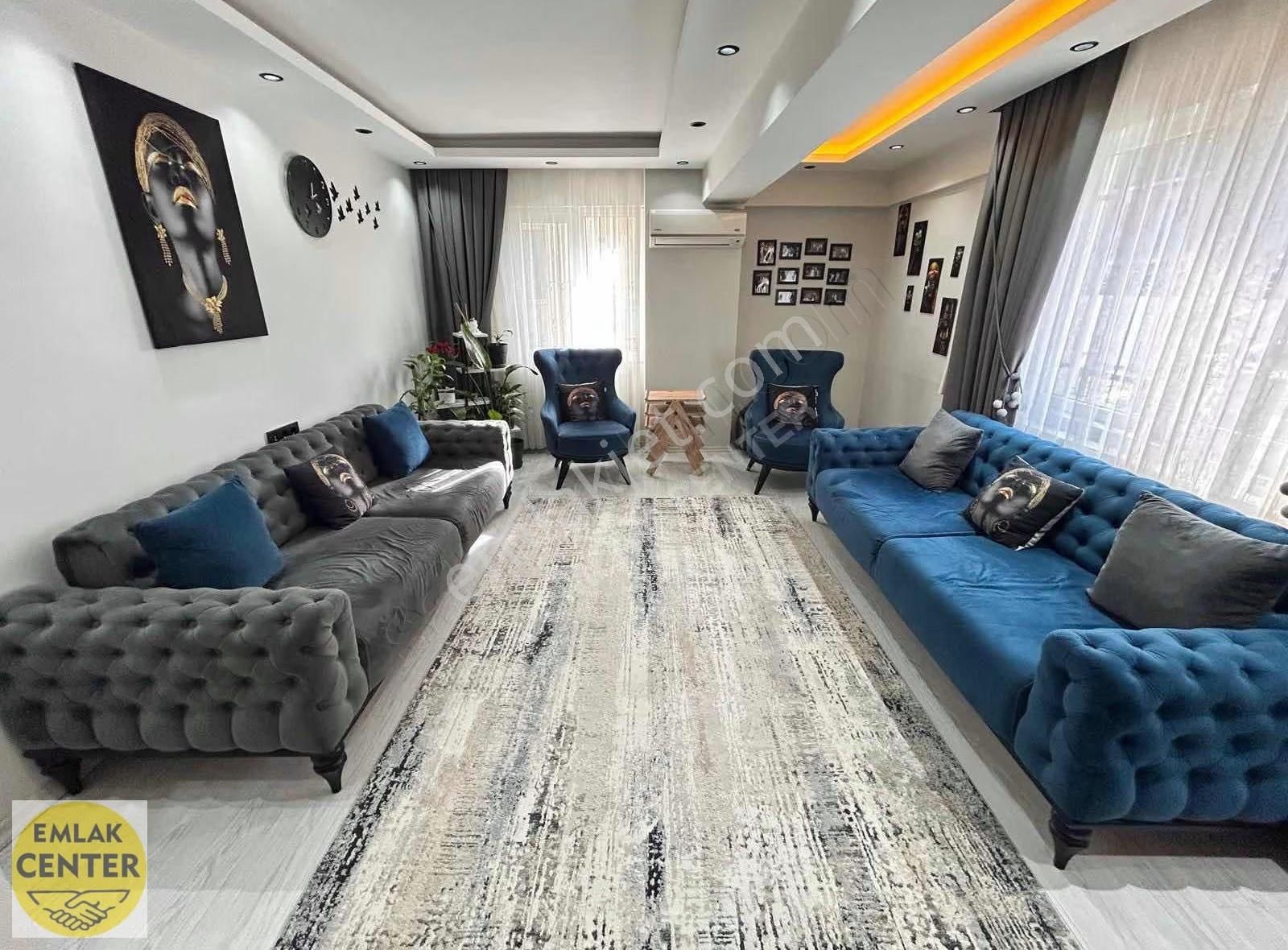 Emlak Center'dan Muradiye Mah Satılık 2+1 Kapalı Mutfaklı Daire