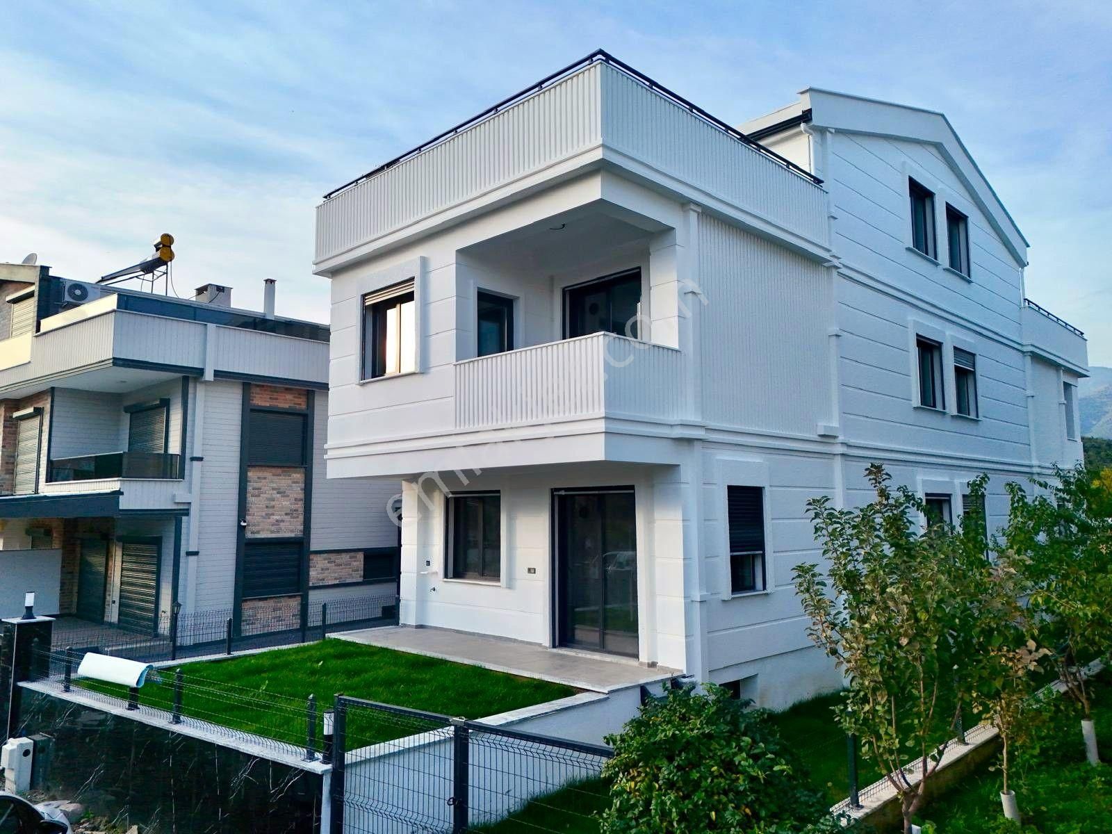 Aras Emlaktan Akçayda Bahçe Kullanımlı Geniş 1+1 Daire - Görsel 3