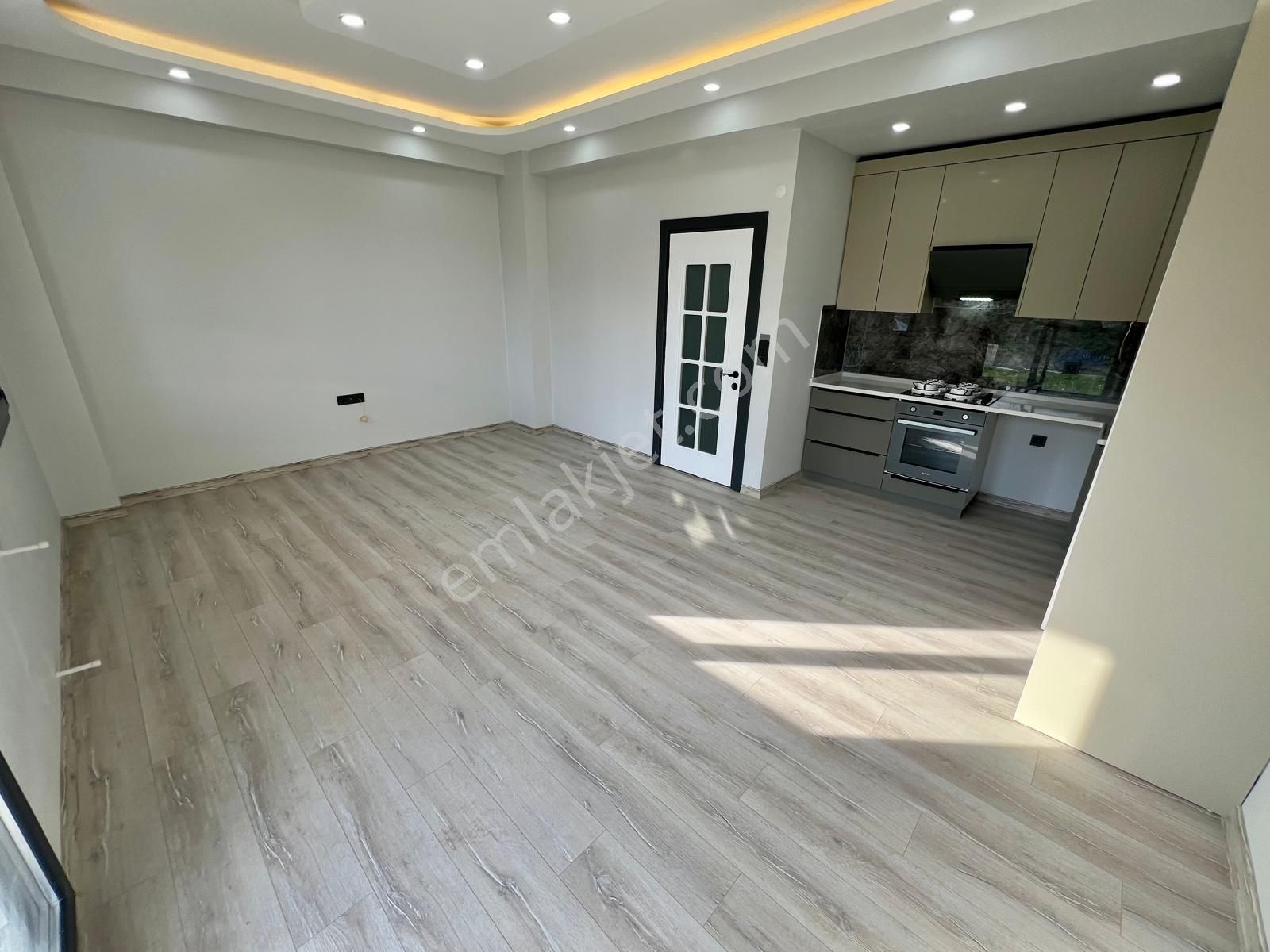 Aras Emlaktan Akçayda Bahçe Kullanımlı Geniş 1+1 Daire - Görsel 16