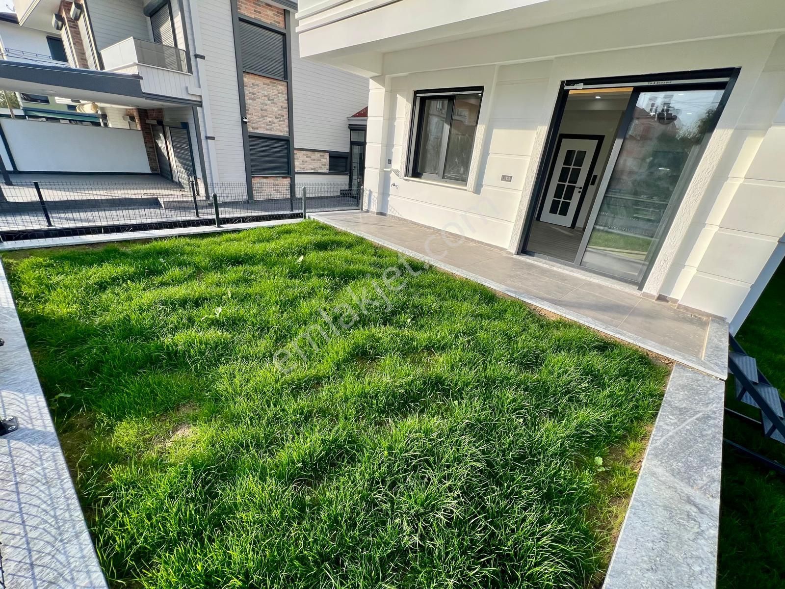 Aras Emlaktan Akçayda Bahçe Kullanımlı Geniş 1+1 Daire - Görsel 8