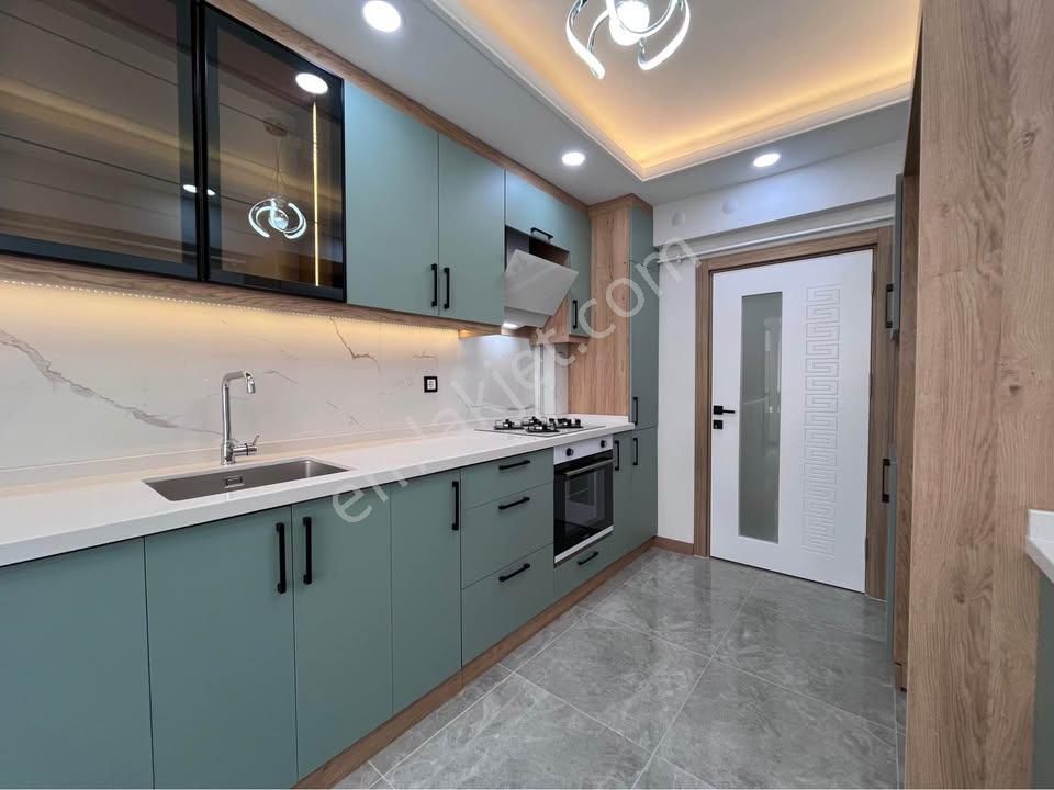 Beylikdüzü 'nde Şık Tasarımlı Şubat Ayına Özel Kaçırılmayacak Fırsat Dairemiz - Görsel 2