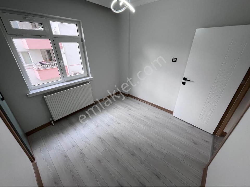 Beylikdüzü 'nde Şık Tasarımlı Şubat Ayına Özel Kaçırılmayacak Fırsat Dairemiz - Görsel 6