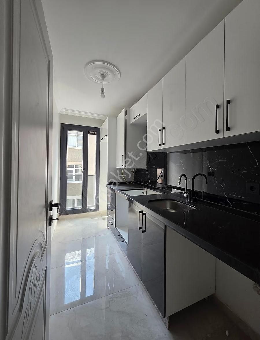 Avcılar Gümüşpalada Metrobüs Caddesi Üzerinde 3+2 Dubleks - Görsel 10