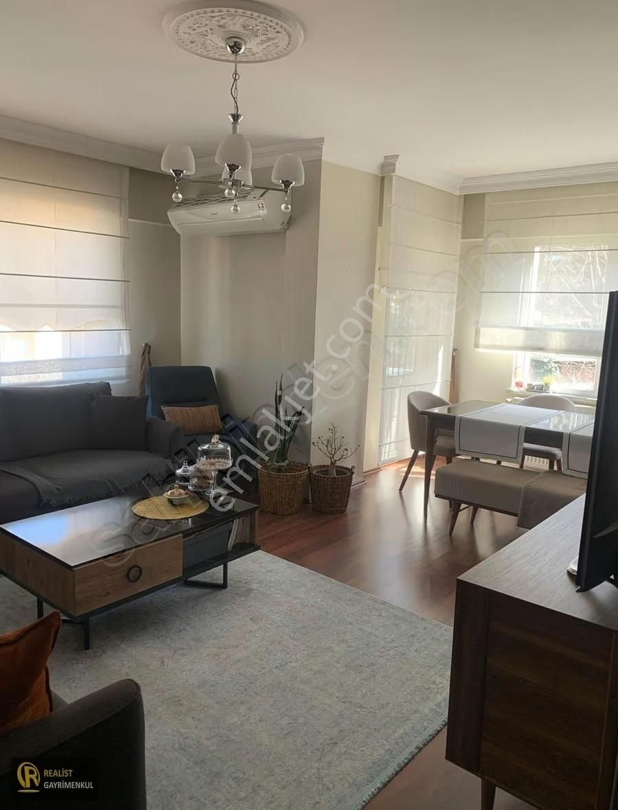 Üsküdar Küçüksu Mh. Aykent Sitesinde 3+1 Satılık Daire