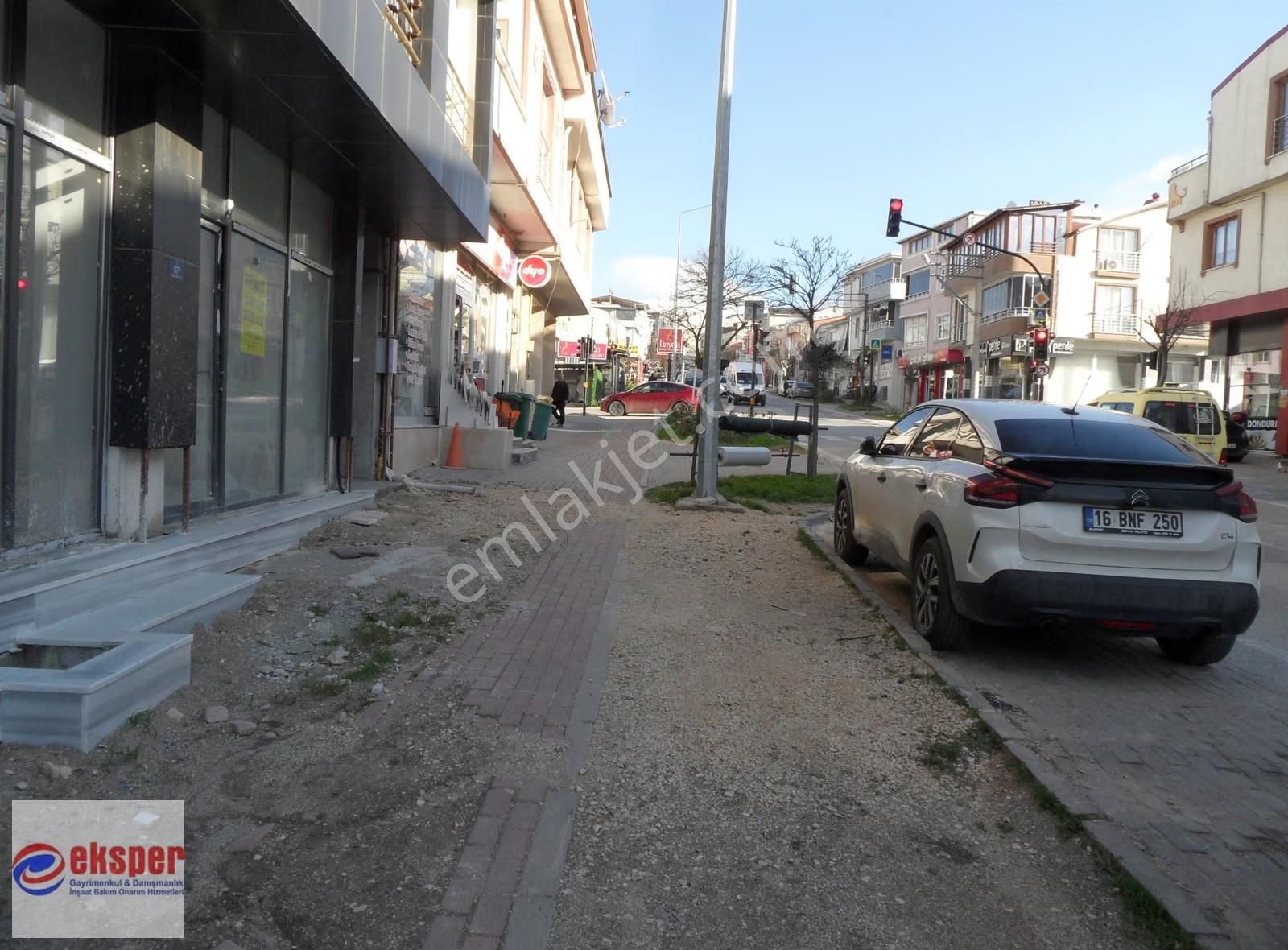 Üçevlerde Kiralık İşyeri - Görsel 13