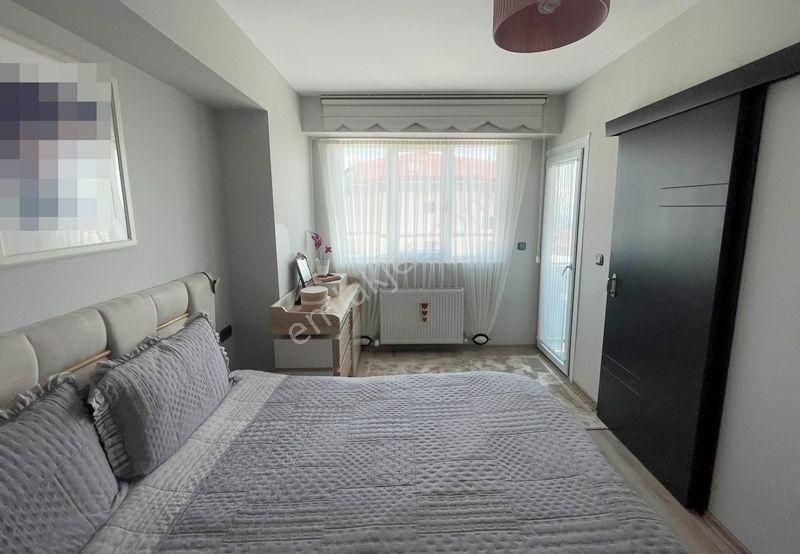 Mertcan Dan Royal Garden'de Ebeveyn Banyolu 3+1 Deniz Manzaralı - İskanlı - Görsel 10