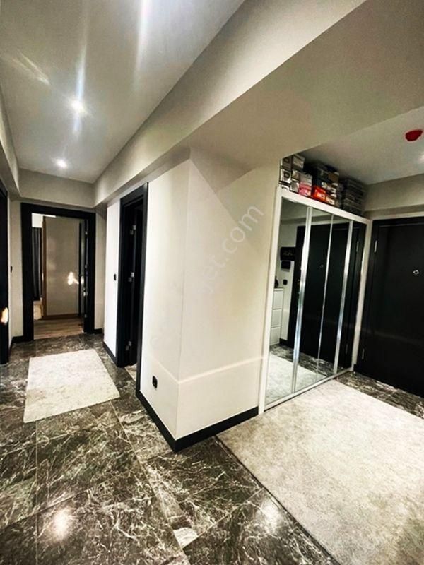 Mertcan Dan Royal Garden'de Ebeveyn Banyolu 3+1 Deniz Manzaralı - İskanlı - Görsel 19