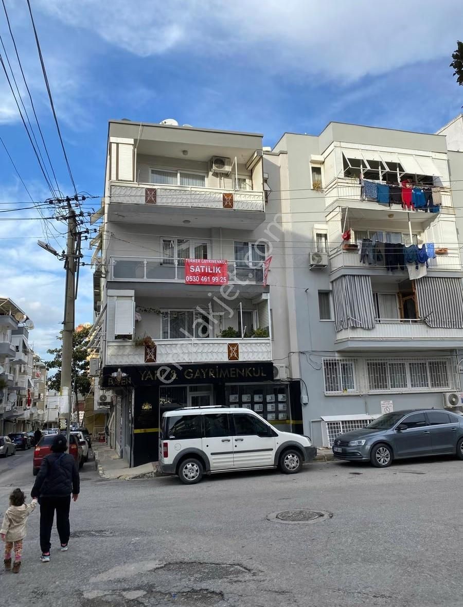 Balçovada Süper Konunda Satılık 2+1 Lüx Daire.