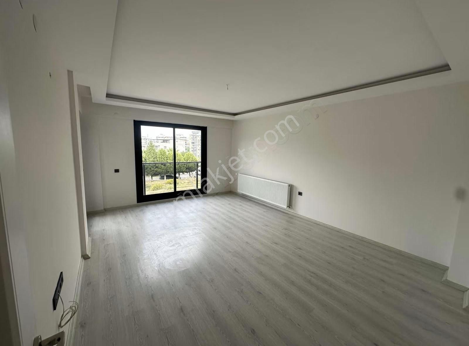 Sıfır Lüx Sitede Satılık 3+1 Daireler K.mülkiyetli -k.otoparklı