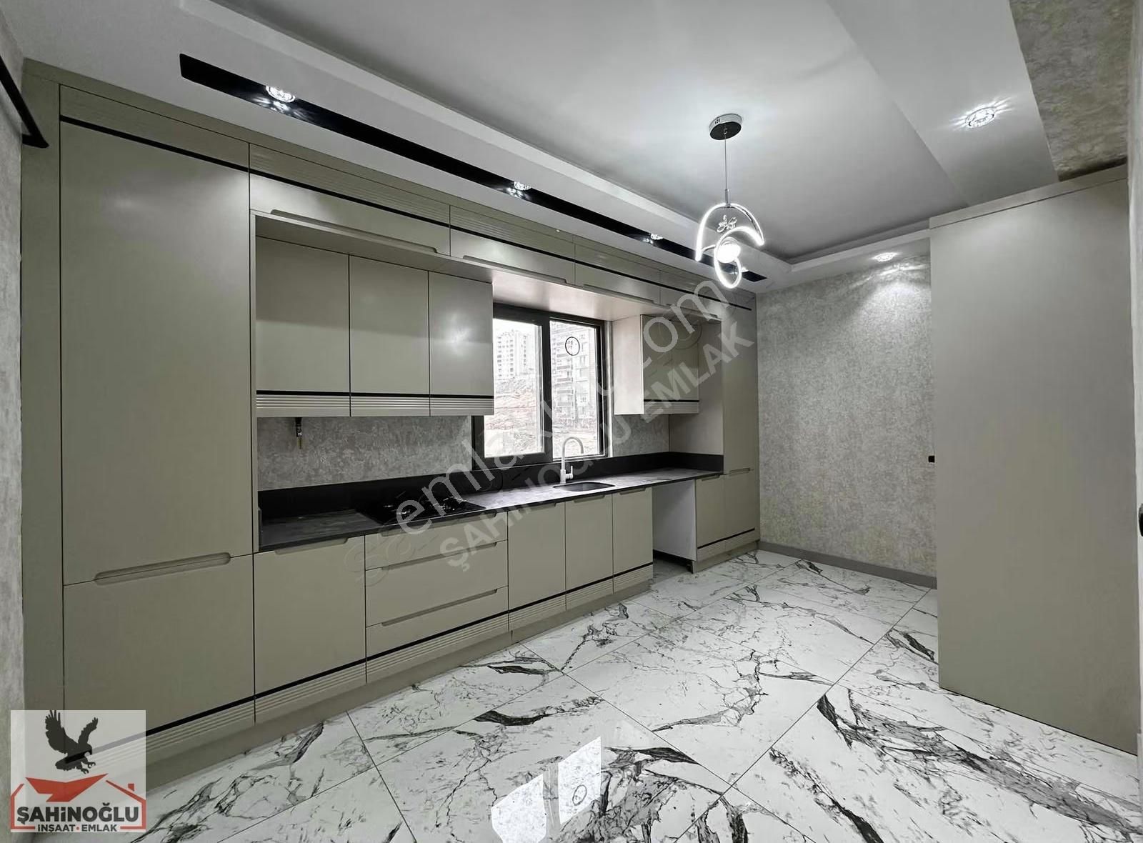 Şahinoğlu Emlak'tan Kiralık 2+1 Luks Daire - Görsel 3