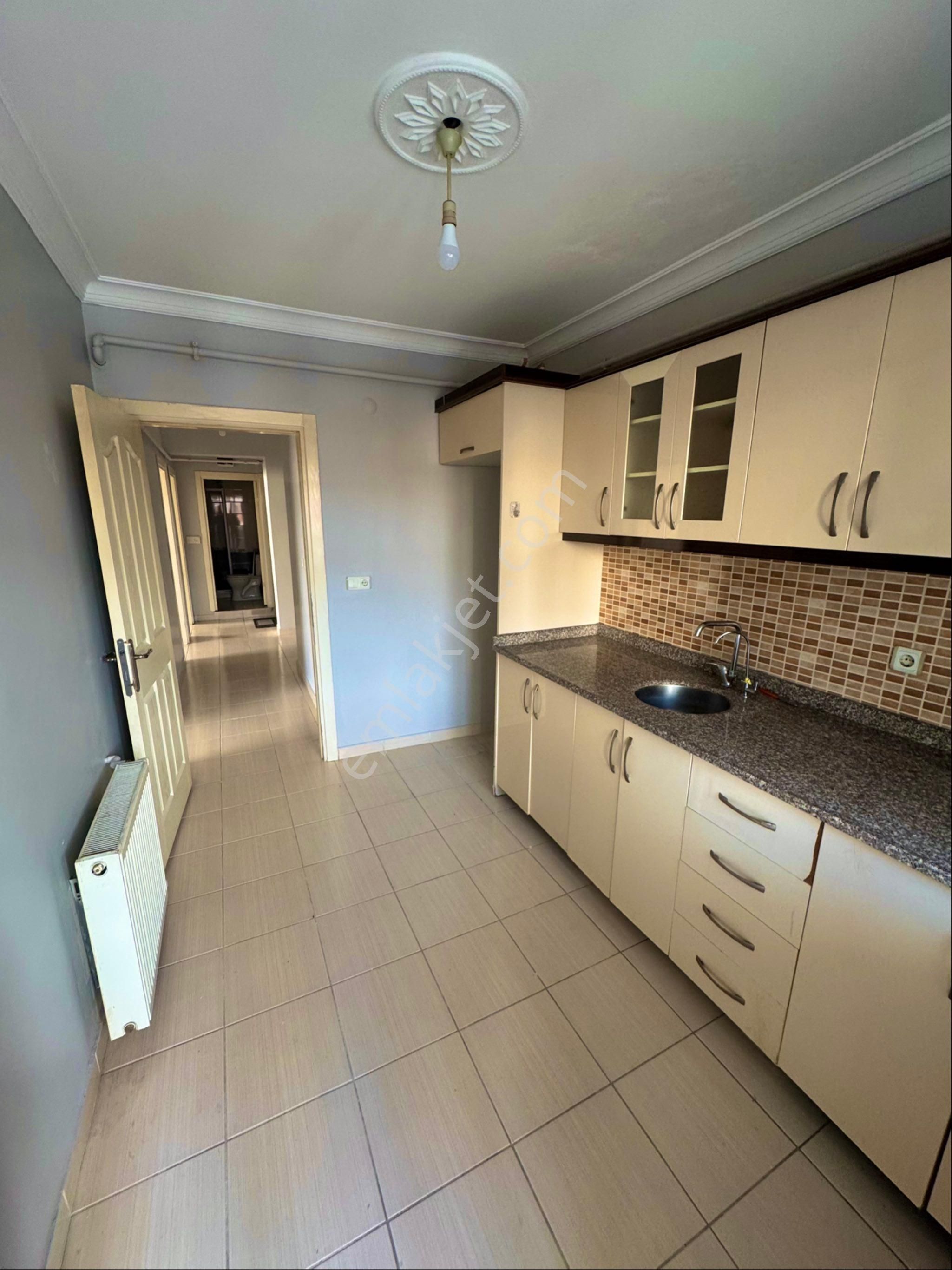 Süleymaniye'de Masrafsız Aile Binasında 2+1 Kiralık Arakat - Görsel 11