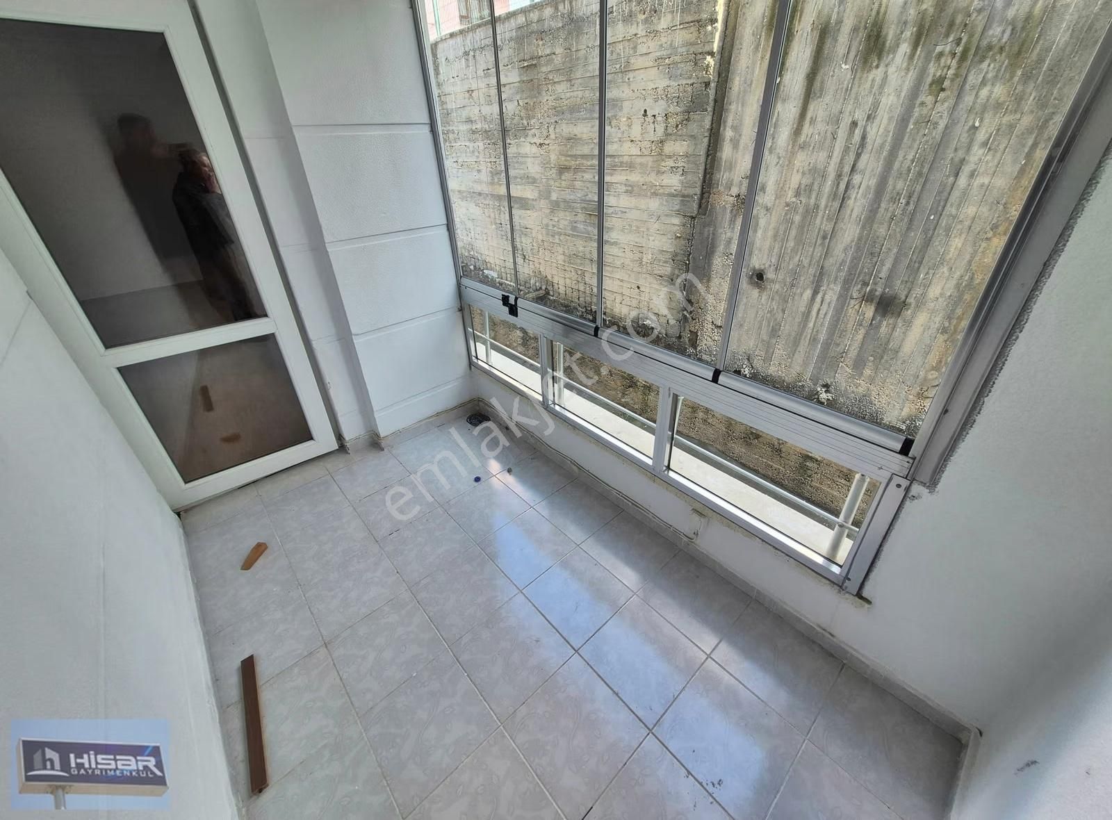 Hisar'dan 899 Cd Üzeri Yapılı Manzaralı 3+1 Asansörlü Ankastreli - Görsel 3