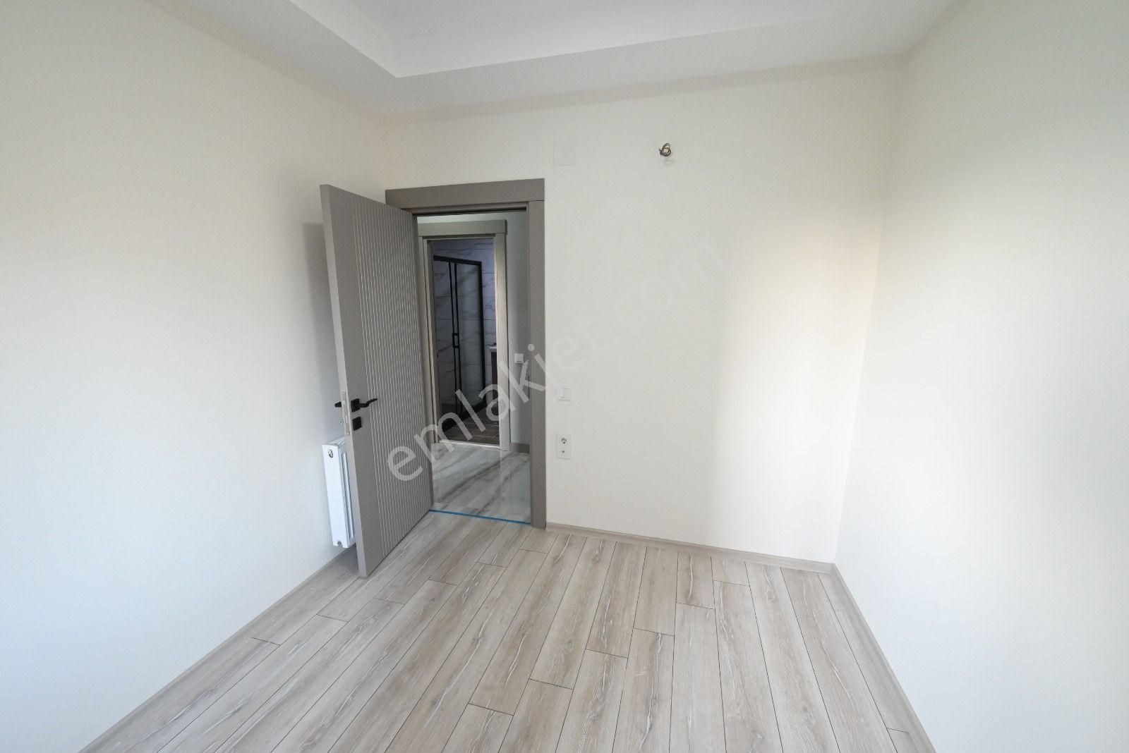 Üstünkent - Akdeniz'de 3+1 Havuzlu Site İçi Kiralık Sıfır Daire - Görsel 21