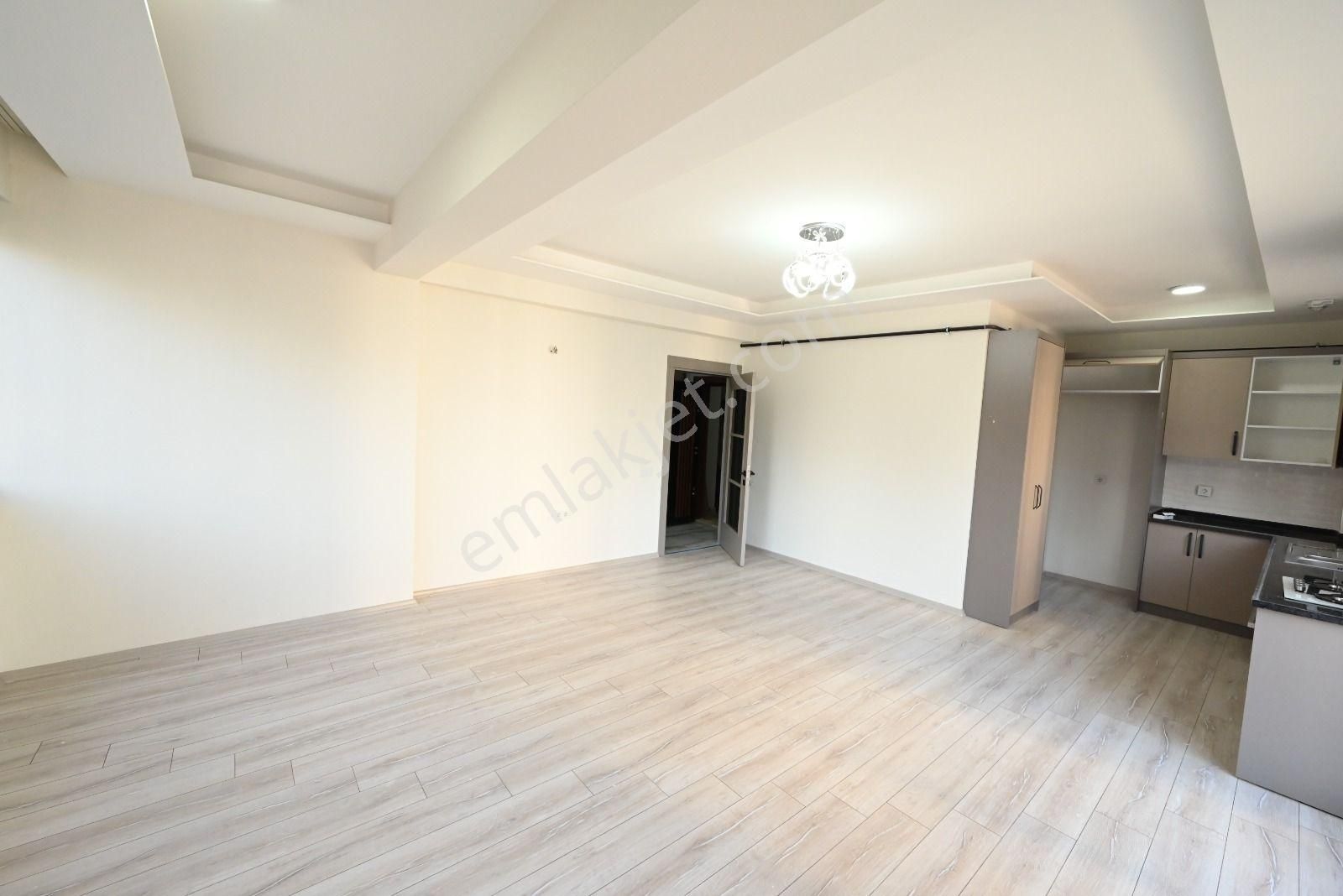 Üstünkent - Akdeniz'de 3+1 Havuzlu Site İçi Kiralık Sıfır Daire - Görsel 15