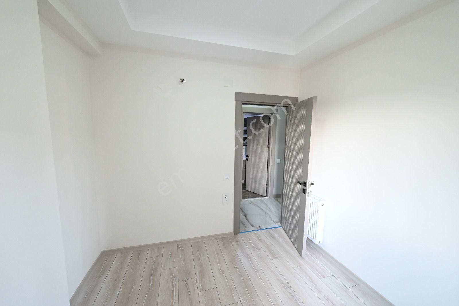 Üstünkent - Akdeniz'de 3+1 Havuzlu Site İçi Kiralık Sıfır Daire - Görsel 23