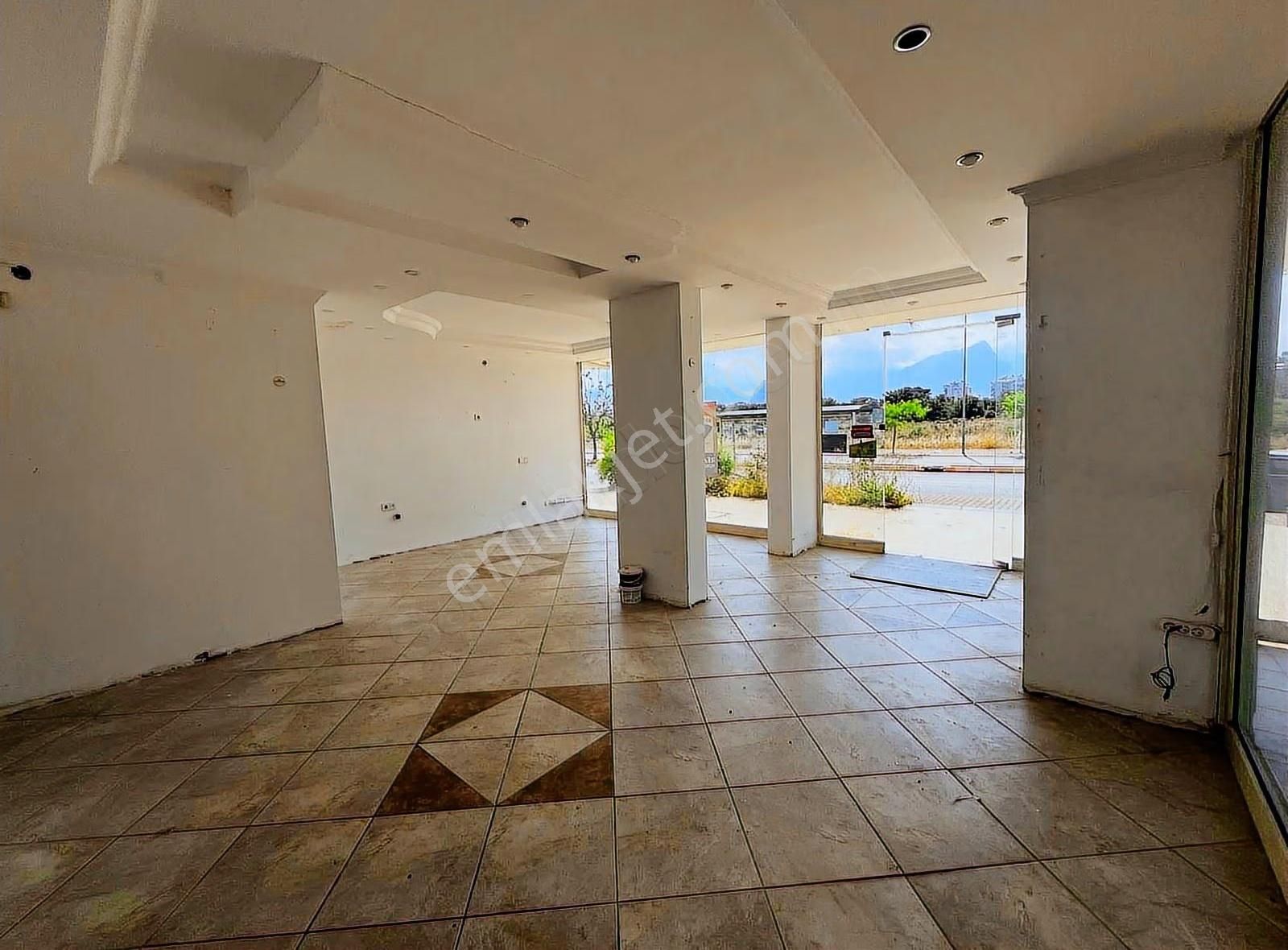 Anadolu Cadde Üzeri Kiralık Depolu Dükkan 75+45 - Görsel 2