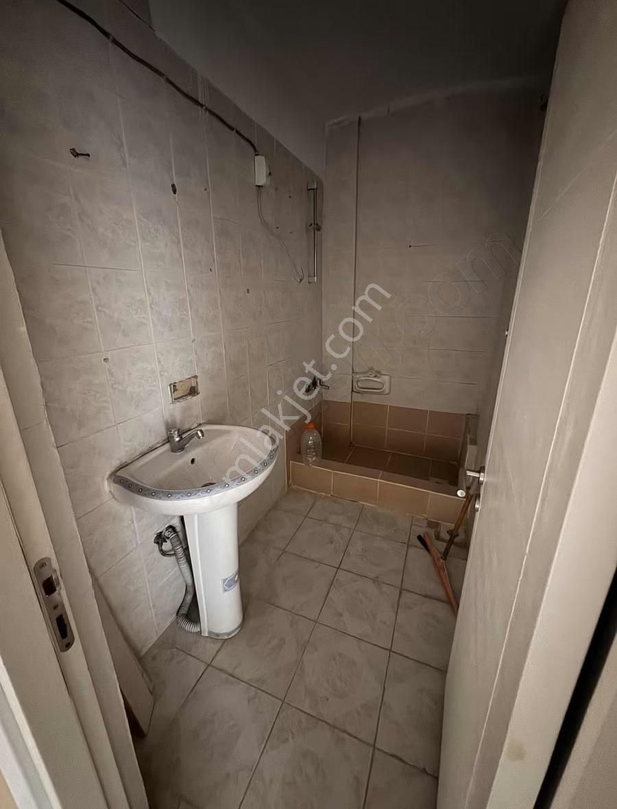 Karataş İnşaat'tan Esentepe Mah Kiralık Çatı Kat - Görsel 8