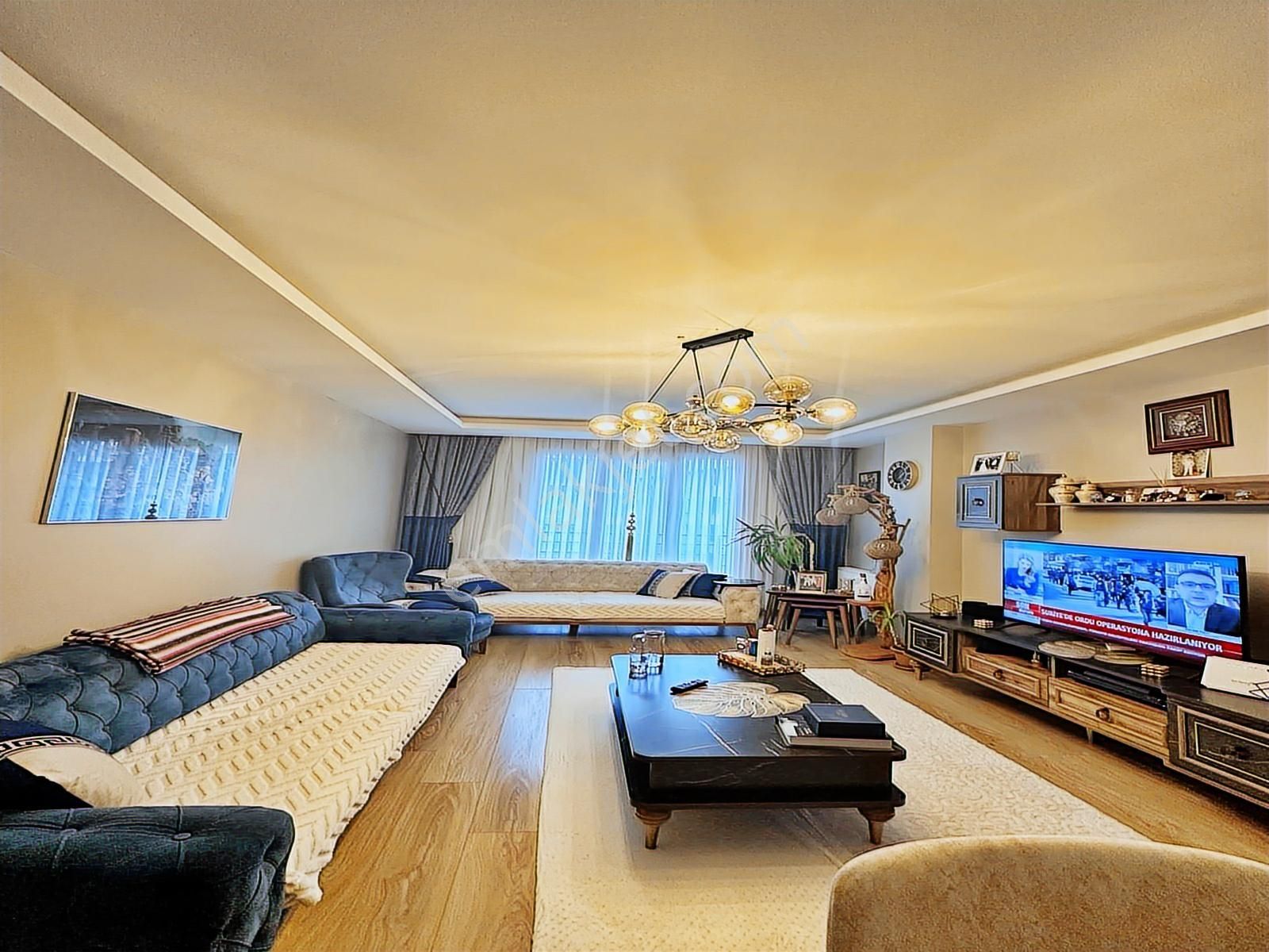 Konak Yapı'dan Beylikdüzü'nde 5+2 Butik Site Otoparklı Dubleks - Görsel 17