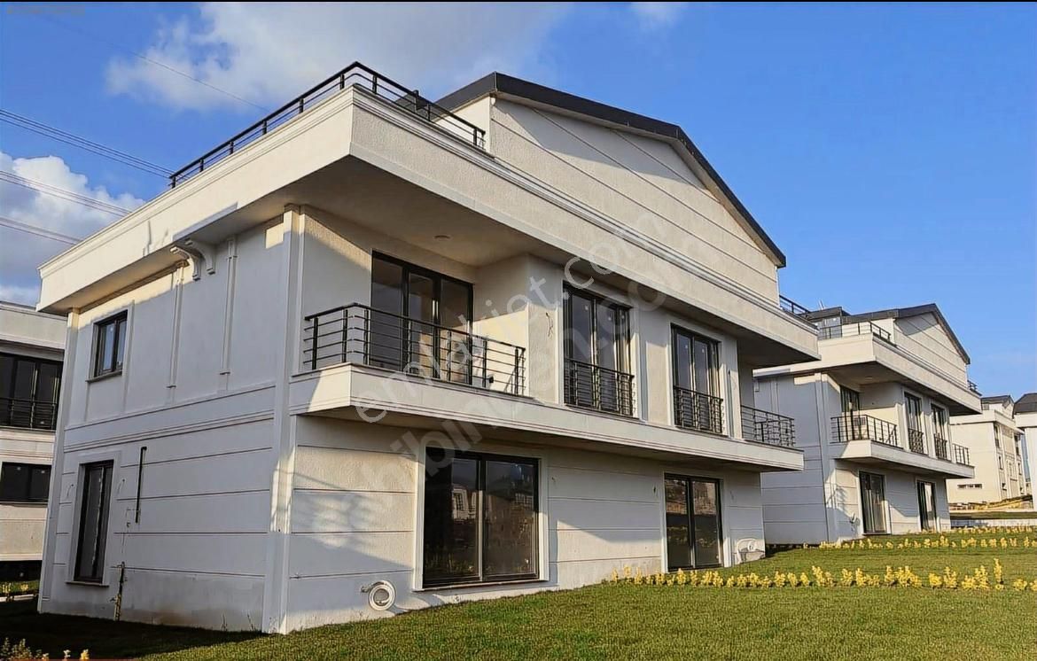 Sonton Gayrimenkul'den Silivride Satılık 6+2 Havuzlu Villa - Görsel 2