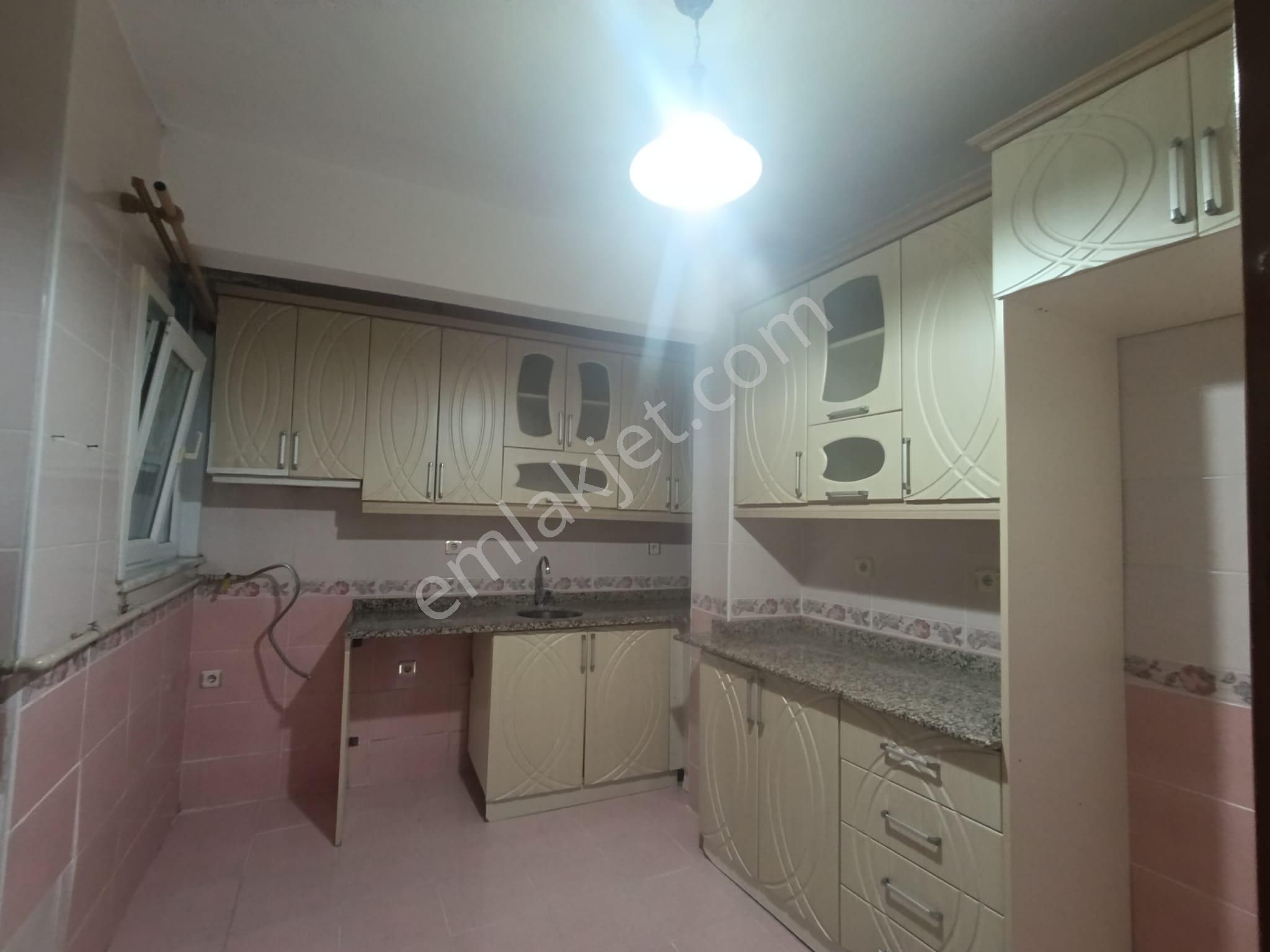 Kavacık Merkezde 120 M 2.5+1