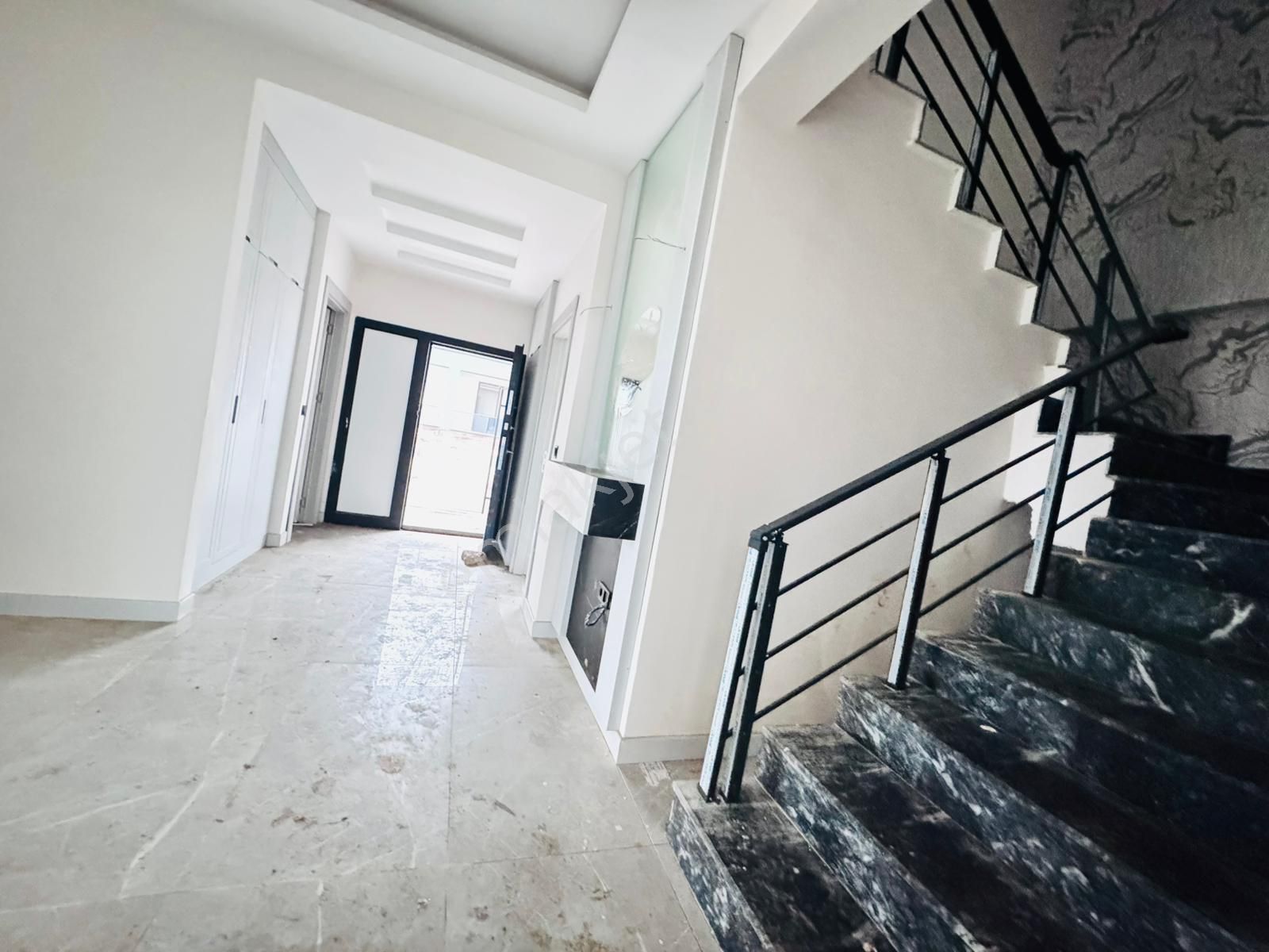 Takasa Açık Taşınmaya Hazır 450 Evlerde Dublex 6+1 Villa - Görsel 4