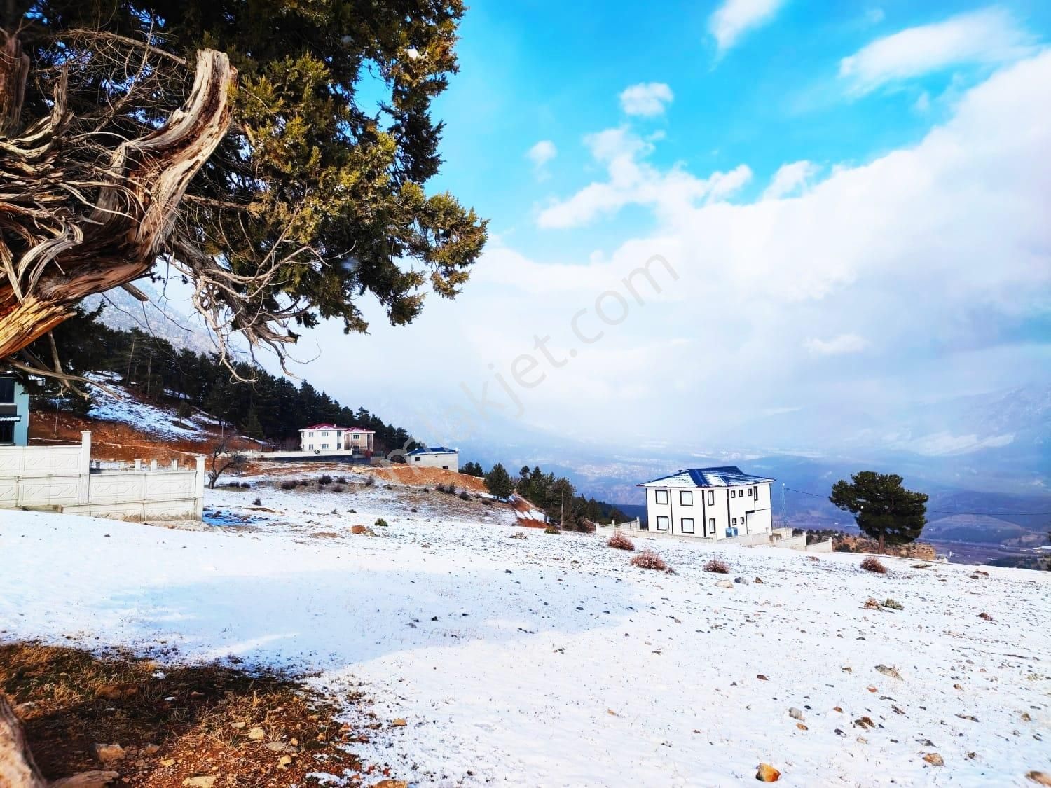 Kar Emlaktan Yeni Konacık Bozkırlı Mevkiinde 360 M2 Satılık Arsa - Görsel 2