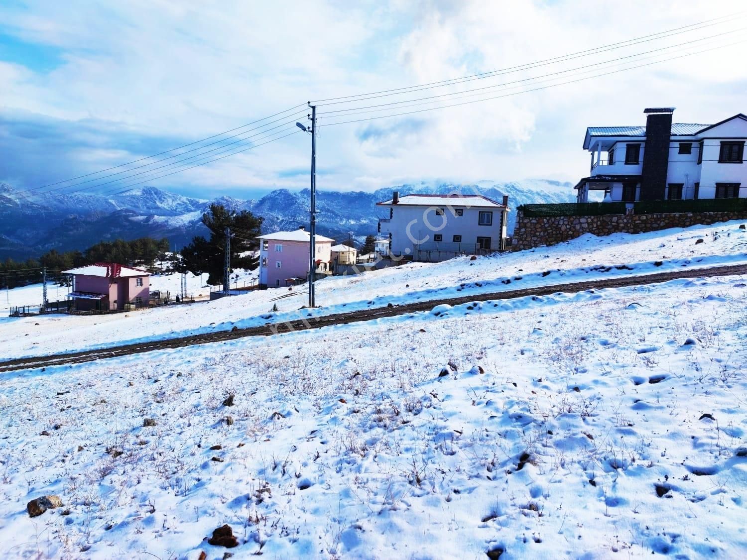 Kar Emlaktan Yeni Konacık Bozkırlı Mevkiinde 360 M2 Satılık Arsa - Görsel 8