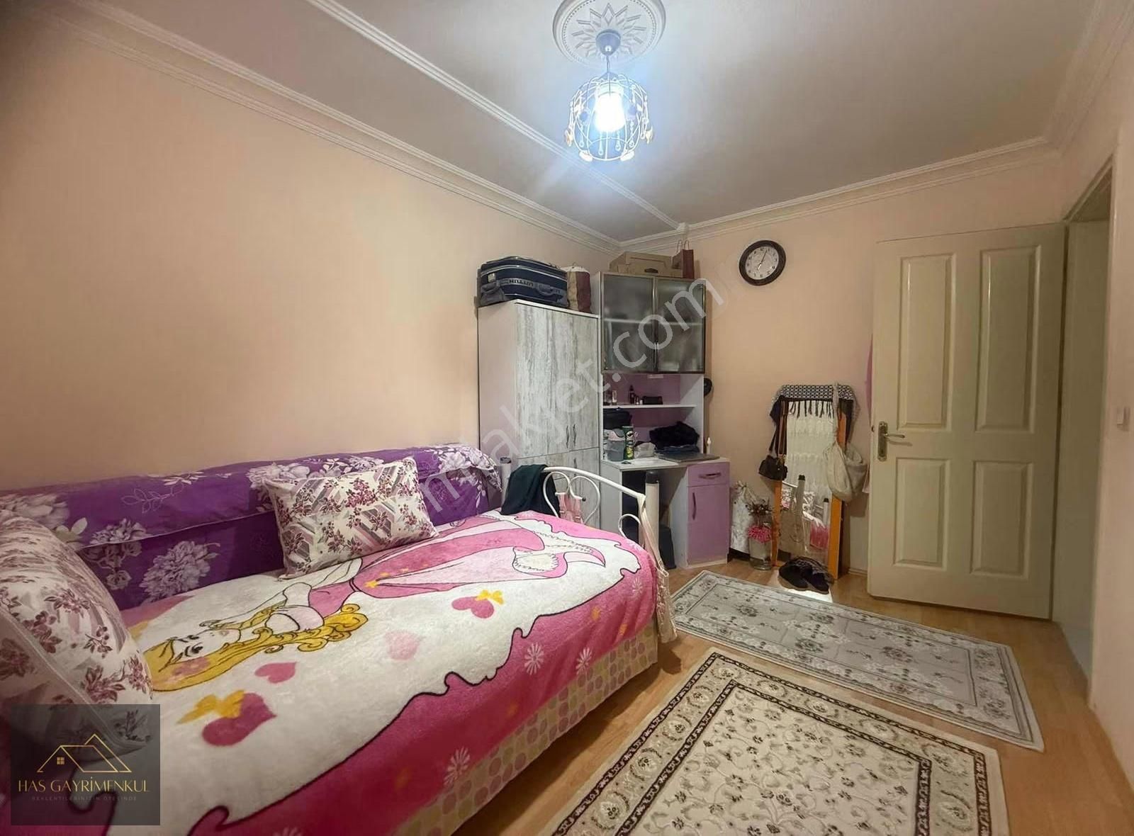 Karacaöğren Toki Bloklarında 2+1 90m2 Daire - Görsel 4