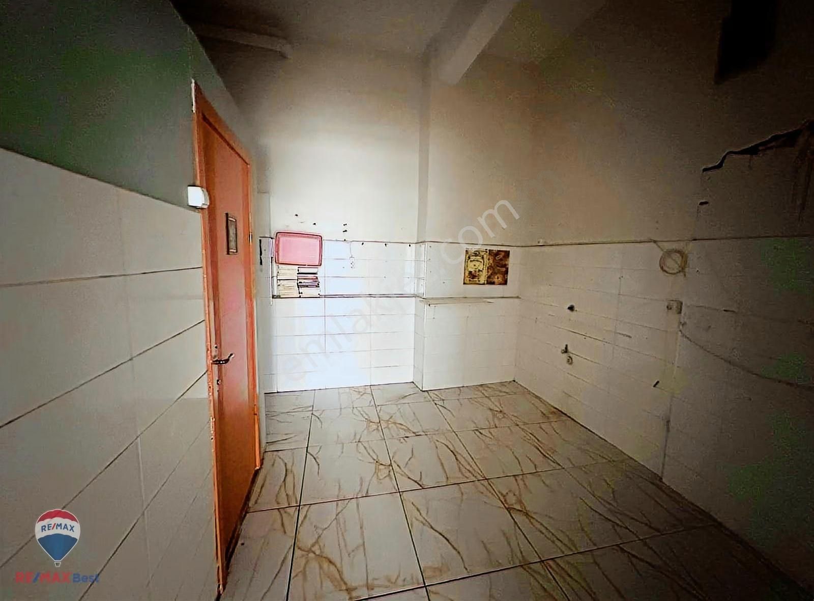 49 Karşıyaka Çarşı Yakını Okul Karşısı Kiralık Dükkan - Görsel 2