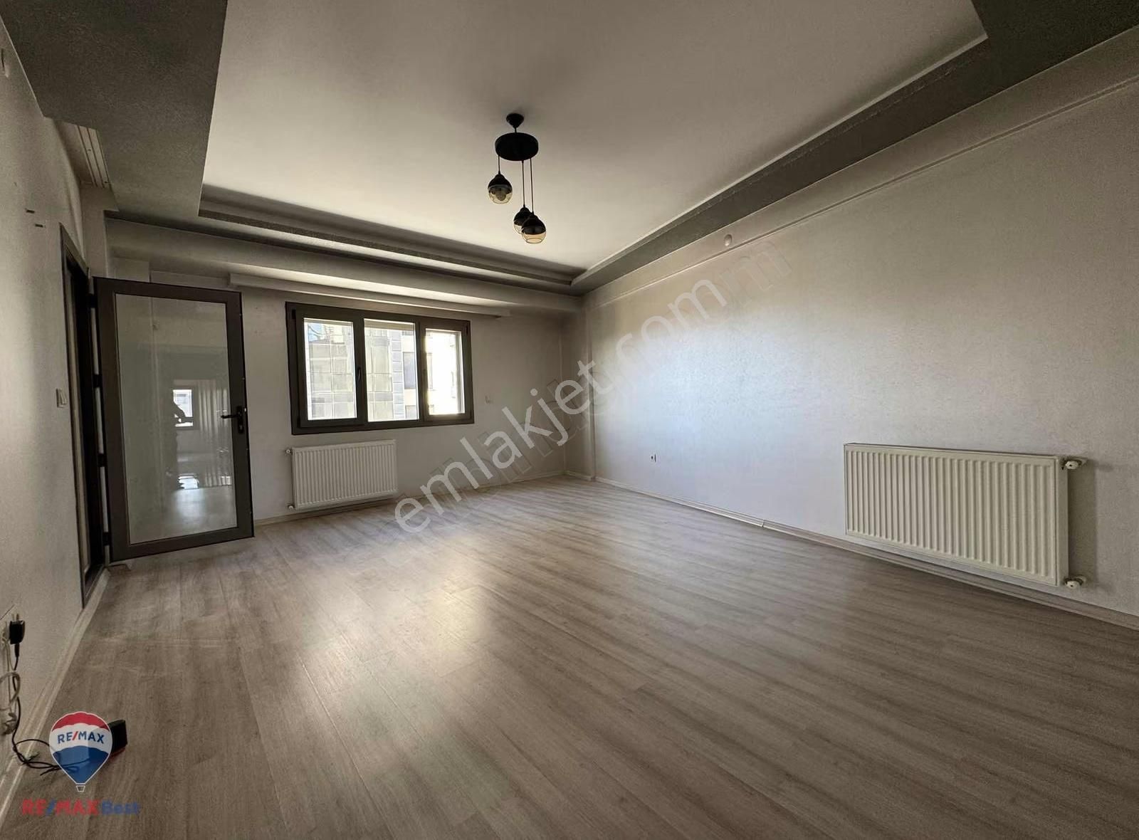 Hakan Büyük"ten Ordu Bulvar Üstü 2+1 Çift Cepheli Çift Balkonlu - Görsel 15