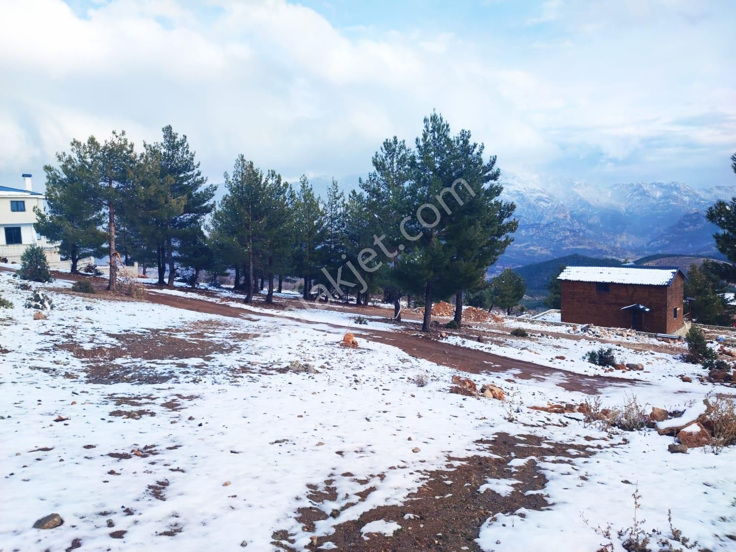 Kar Emlaktan Yeni Konacık Bozkırlı Mevkiinde 370 M2 Satılık Arsa - Görsel 5