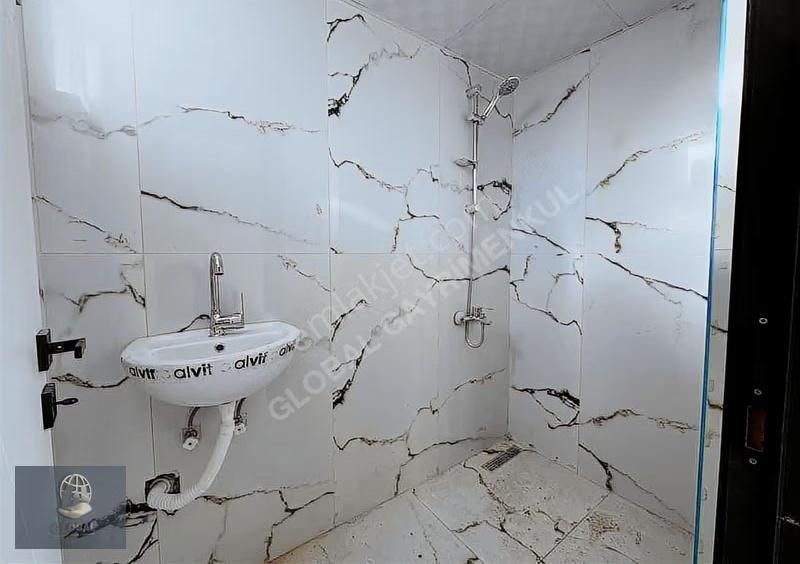 Kervancı Bölgesi E.banyo/ K. Garaj 110m2 2+1 Yüksekkredi - Görsel 20