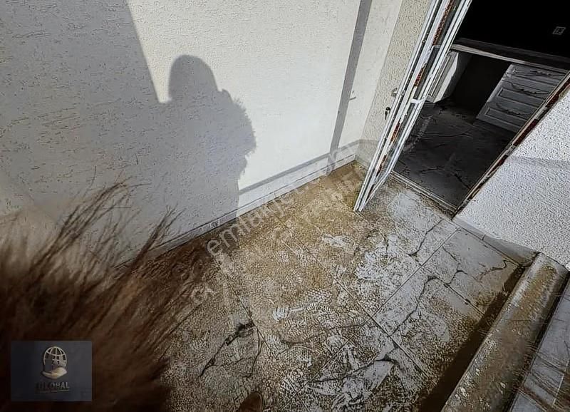 Kervancı Bölgesi E.banyo/ K. Garaj 110m2 2+1 Yüksekkredi - Görsel 6