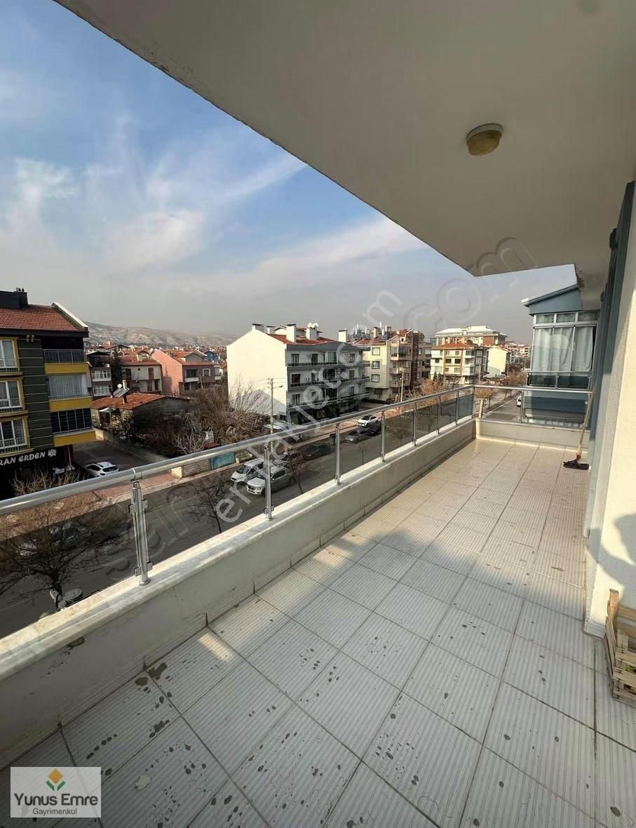 Hocacihan Mah Hicaz Cadesi Üzeri 4+1 220 M2 Emsallerin En Uyğunu - Görsel 5