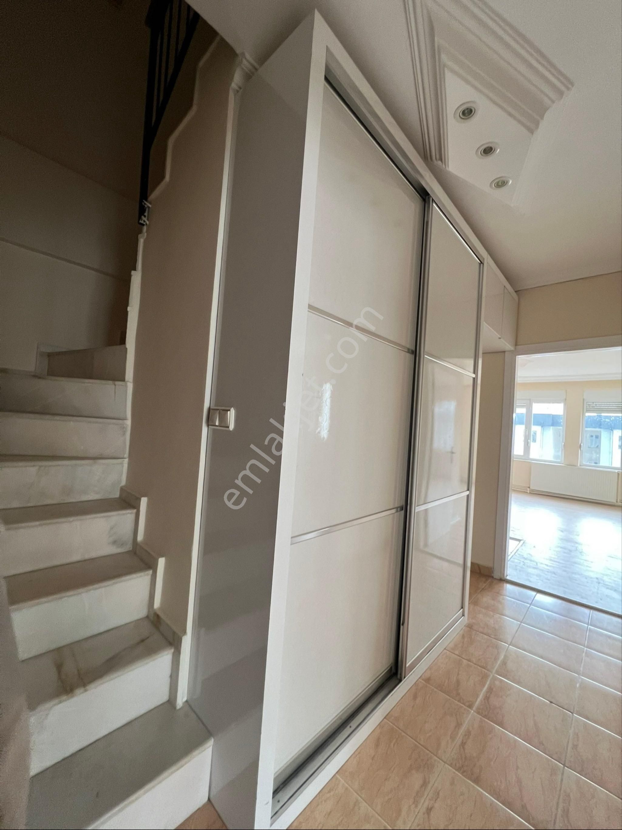 Liman Mahallesi Doğalgazlı 3 + 1 Dubleks Kiralık Daire - Görsel 17