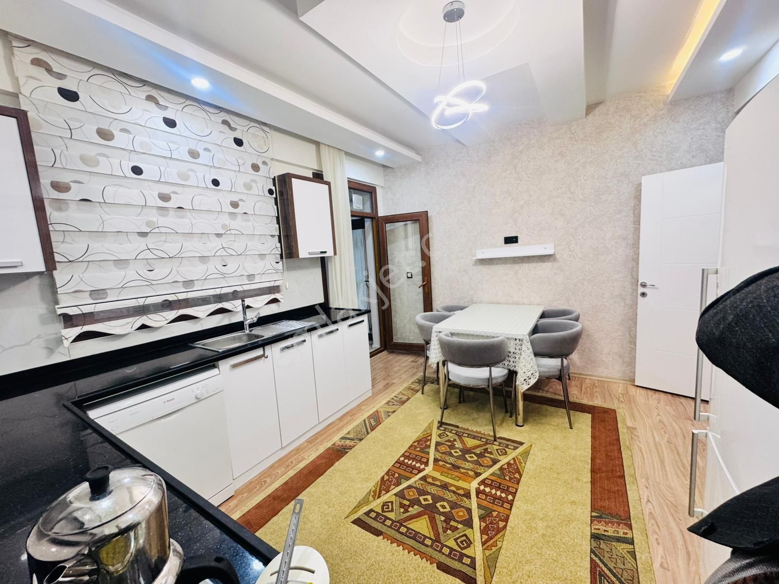 Makro Life Gayrimenkul'den Anemon Otel Yanında Çok Fırsat Bir 4+1 Satılık Daire - Görsel 16