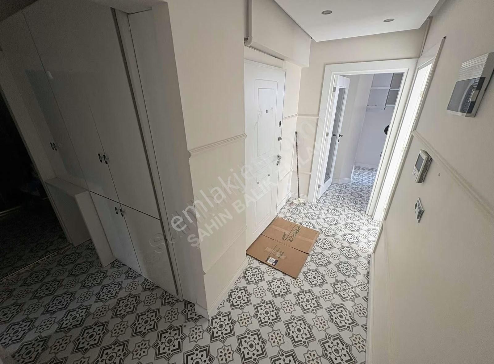 Acill! Muhteşem Lokasyonda Otoparklı Site İçi - Görsel 3