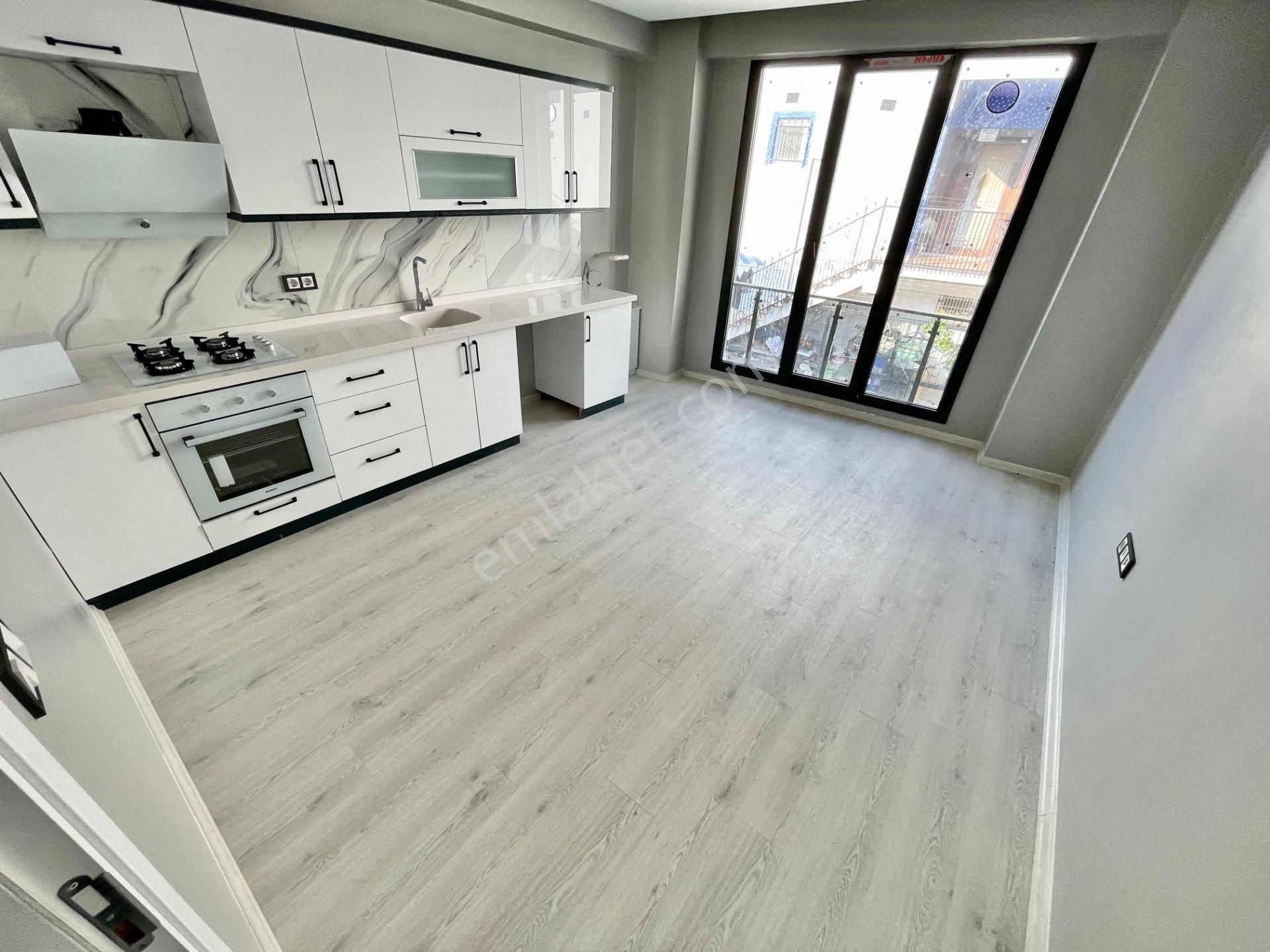 Berkay Demirel'den Zeytinlide Doğayla İç İçe Sıfır 1+1 Daire - Görsel 17