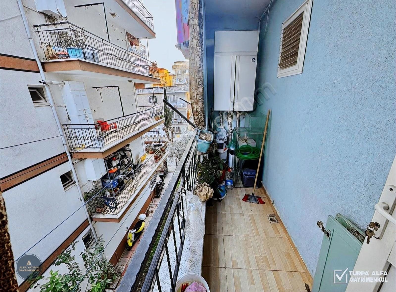 Yenimahallede Asansörlü Eşyalı, 2+1 Kapalı Mutfak Satılık Daire - Görsel 2