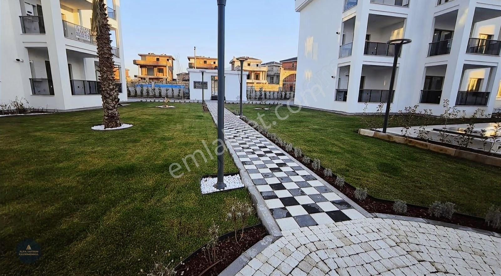 Karaali Villalar Bölgesi Havuzlu Site Sıfır 1+1 Açık Mutfak - Görsel 25