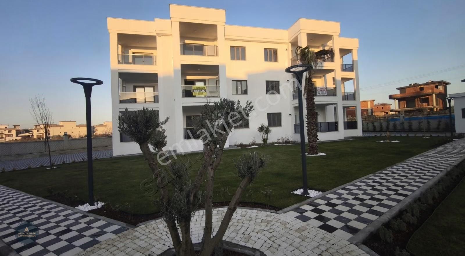 Karaali Villalar Bölgesi Havuzlu Site Sıfır 1+1 Açık Mutfak - Görsel 17