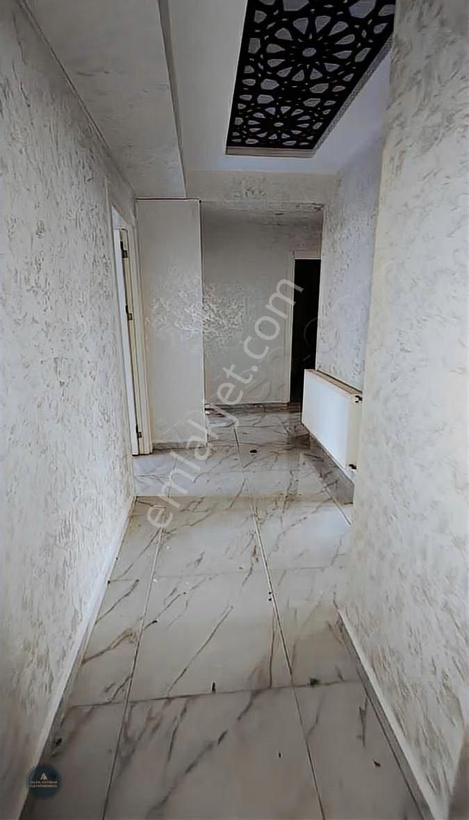 Yenimahallede 3+1 Kapalı Mutfak 117 M² Satılık Fırsat Daire - Görsel 3