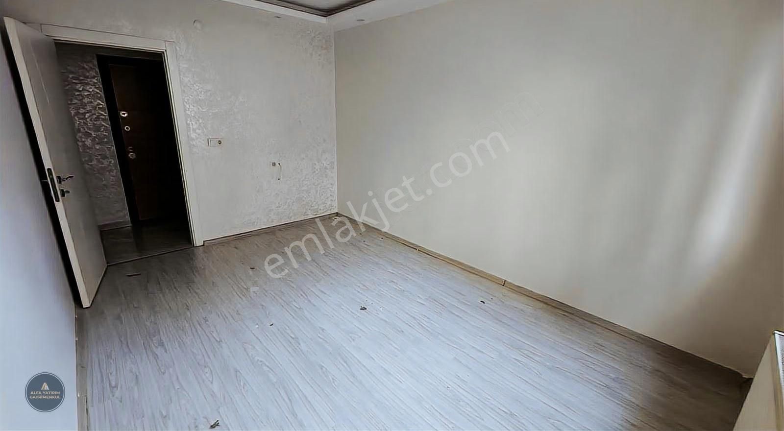 Yenimahallede 3+1 Kapalı Mutfak 117 M² Satılık Fırsat Daire - Görsel 2