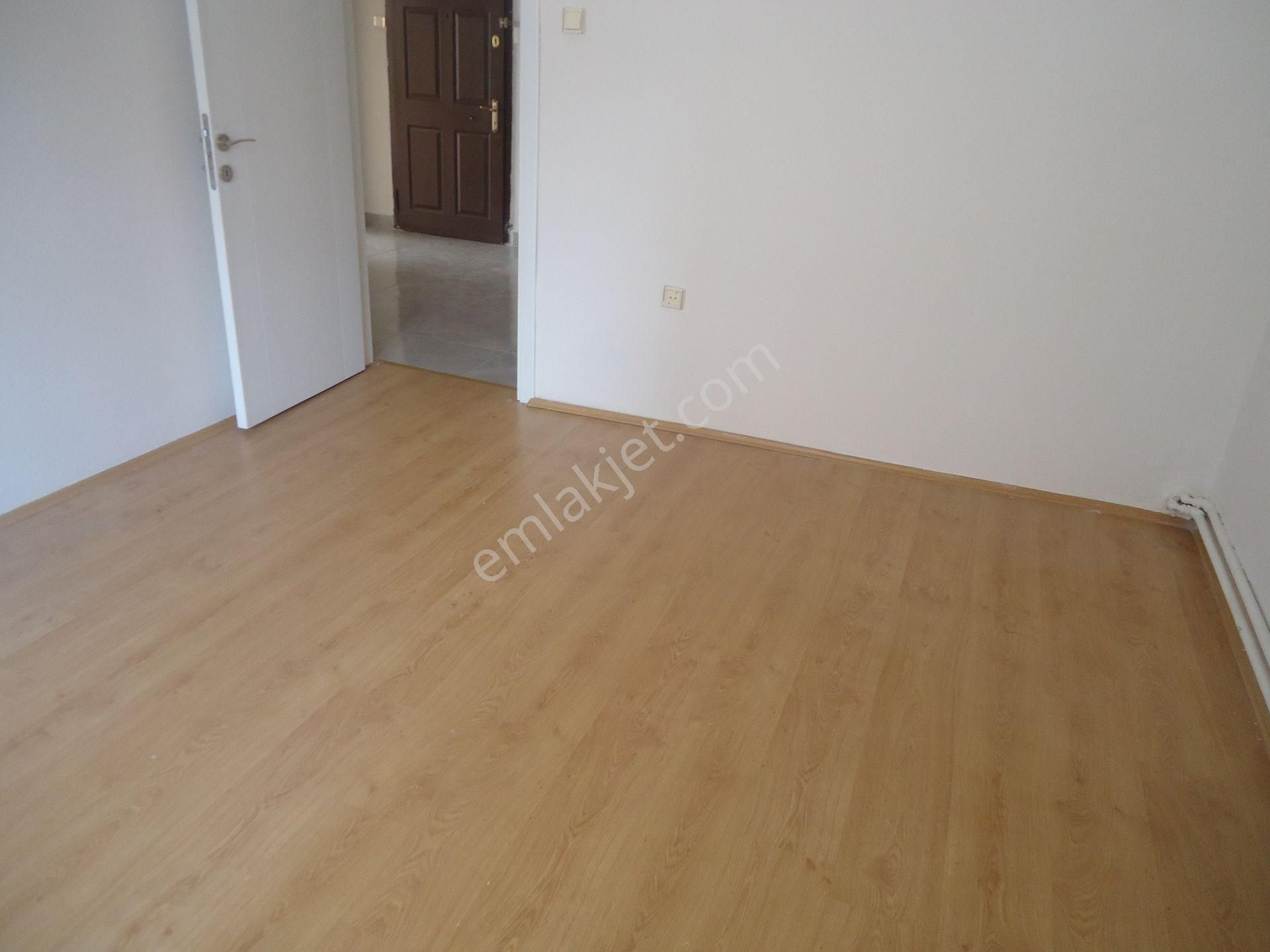 Aydınlıkevlerde Full Yapılı 3+1 Satılık Daire Gizem Emlaktan - Görsel 19