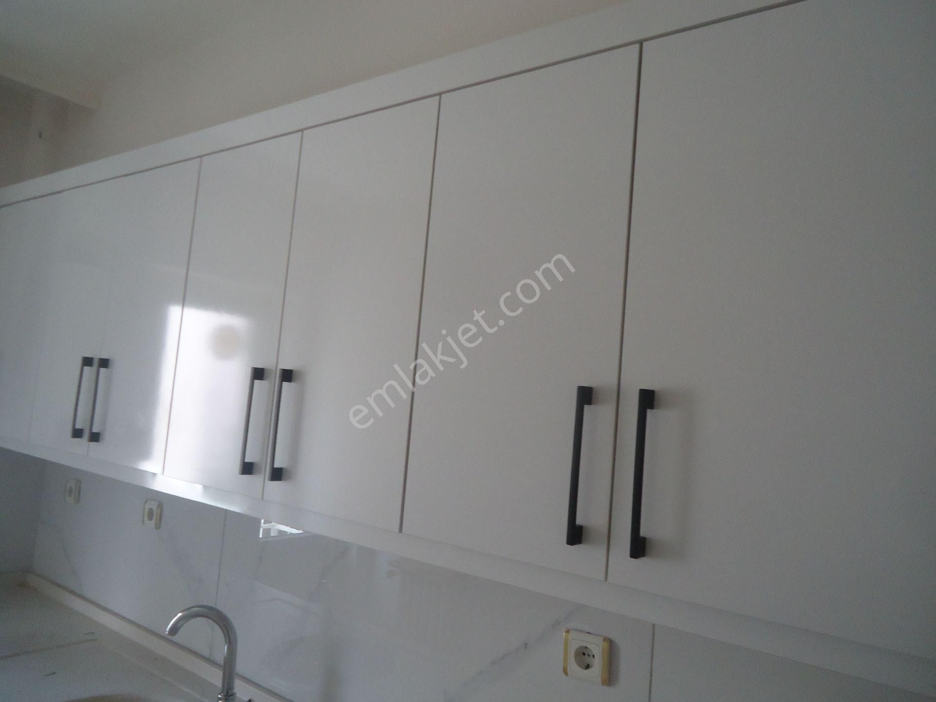 Aydınlıkevlerde Full Yapılı 3+1 Satılık Daire Gizem Emlaktan - Görsel 22