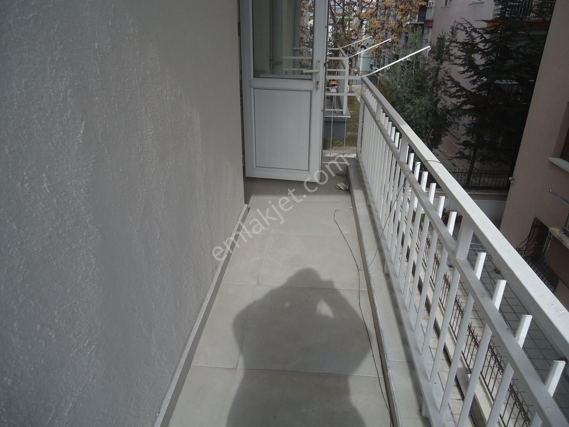 Aydınlıkevlerde Full Yapılı 3+1 Satılık Daire Gizem Emlaktan - Görsel 9