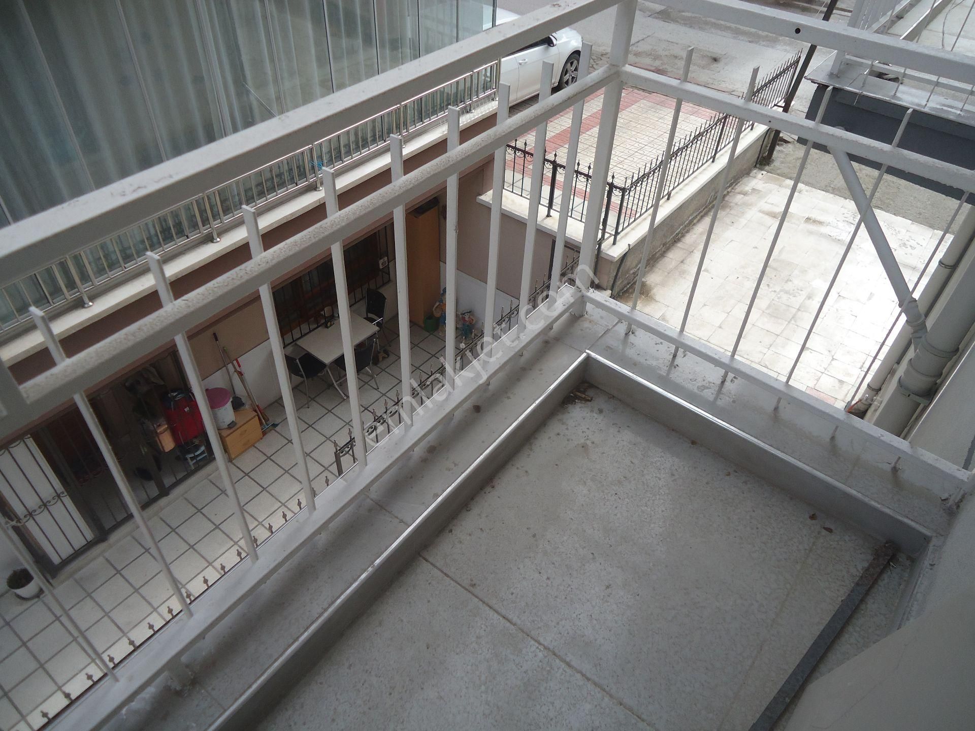 Aydınlıkevlerde Full Yapılı 3+1 Satılık Daire Gizem Emlaktan - Görsel 25