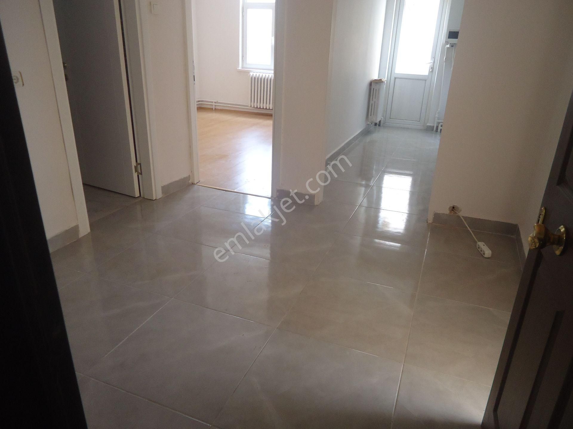 Aydınlıkevlerde Full Yapılı 3+1 Satılık Daire Gizem Emlaktan - Görsel 13