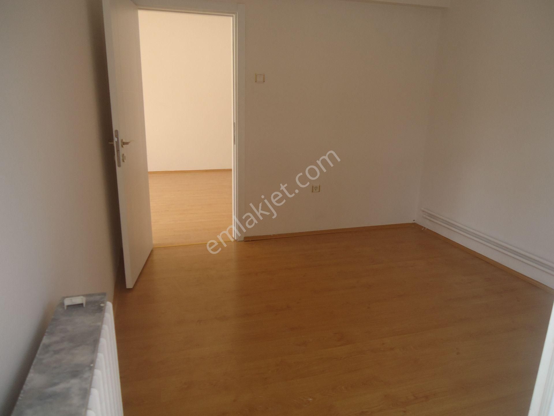 Aydınlıkevlerde Full Yapılı 3+1 Satılık Daire Gizem Emlaktan - Görsel 11