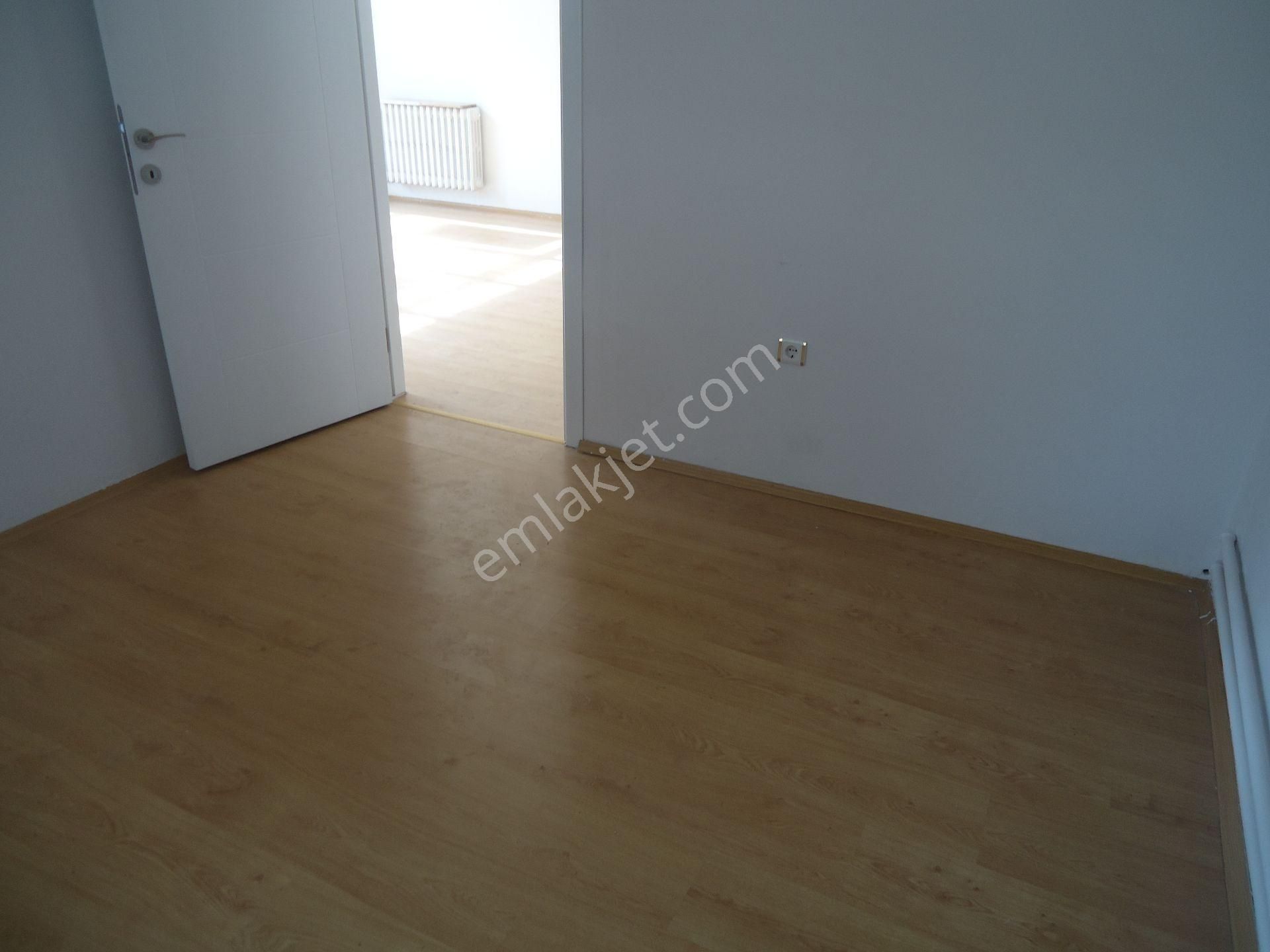 Aydınlıkevlerde Full Yapılı 3+1 Satılık Daire Gizem Emlaktan - Görsel 7